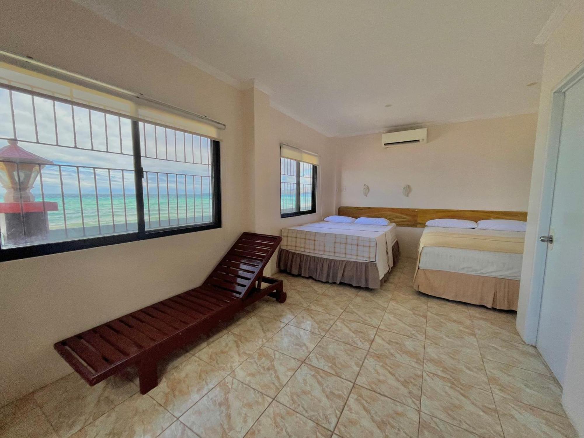 Casaroyal Beachfront Siquijor Εξωτερικό φωτογραφία