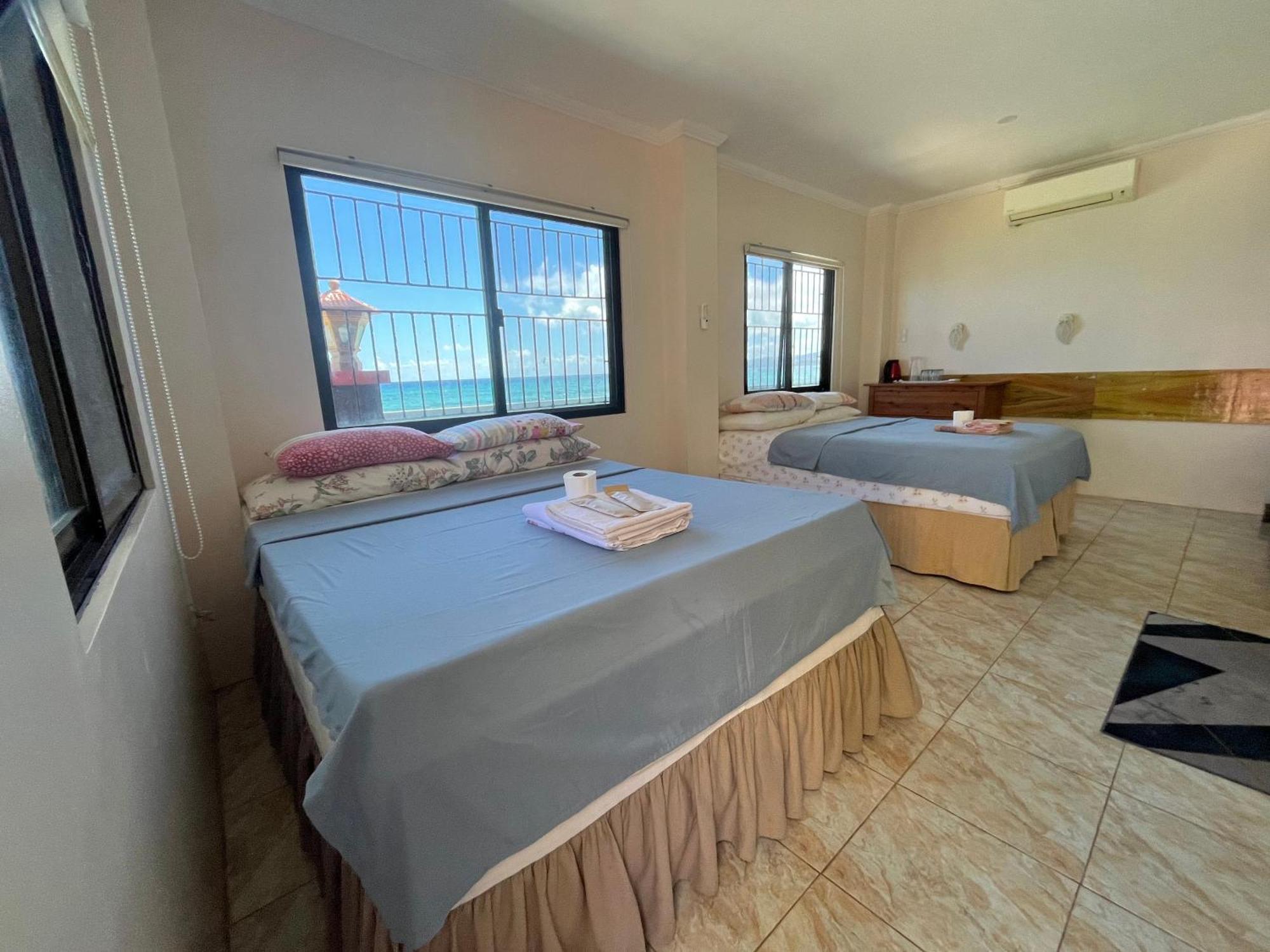 Casaroyal Beachfront Siquijor Εξωτερικό φωτογραφία